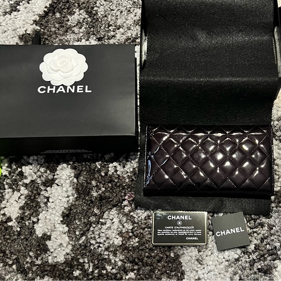 NEW CHANEL Black Long Quilted Patent Leather Wallet (NIB) - Picture 9 of 10